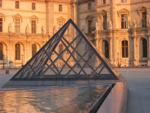 LouvrePyramid